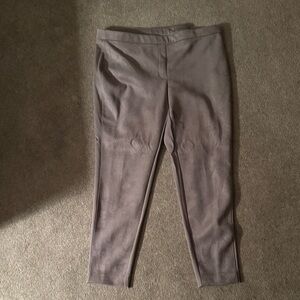 Chico's Slim Ponte Ankle Pants in Gray/beige
